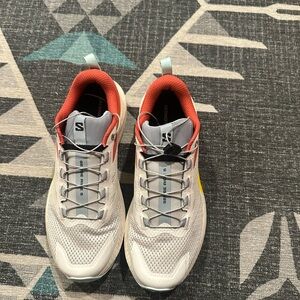 Salomon Trail/Running shoe